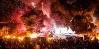 Kiev brucia: il sindaco lascia il Partito delle Regioni. La polizia: 