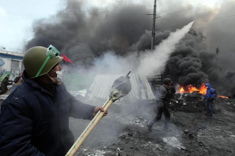 Kiev attacca le roccaforti separatiste. Operatori OSCE presto liberi
