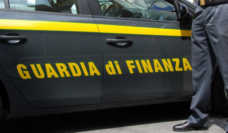 Roma, 10 arresti per corruzione in appalti scolastici