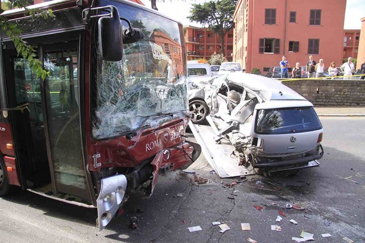 A Roma SOS morti su strada: +20% incidenti mortali