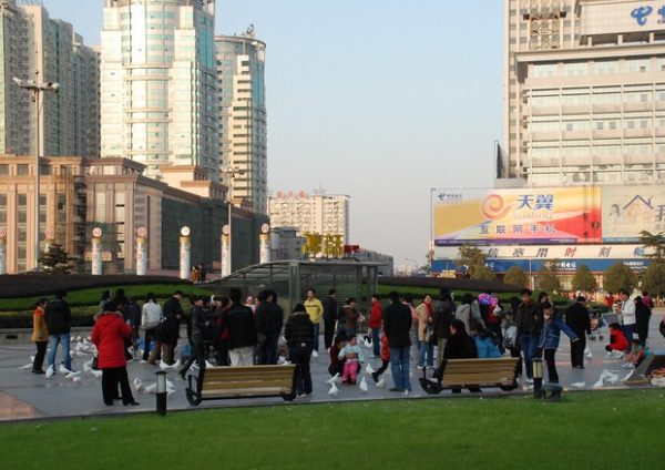 Covid, Cina: zero decessi. Wuhan libera da ultime restrizioni